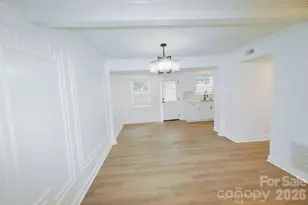 8805 Hunter Ridge Dr, Charlotte, NC 28226 - Photo 5