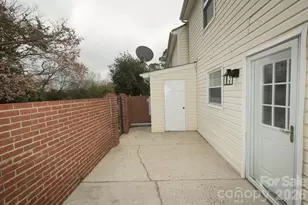 8805 Hunter Ridge Dr, Charlotte, NC 28226 - Photo 17