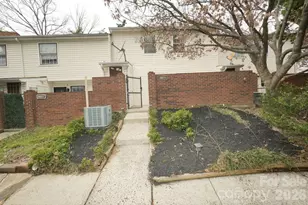 8805 Hunter Ridge Dr, Charlotte, NC 28226 - Photo 19