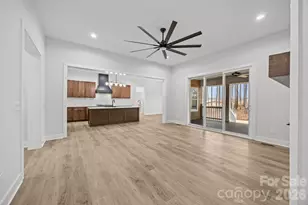 124 Taylors Gdn Wy, Statesville, NC 28625 - Photo 9