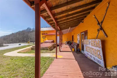 9410 Sylva Road, Franklin, NC 28734 - Photo 11