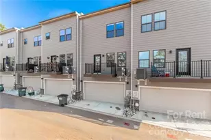 657 Uwharrie River Rd, Charlotte, NC 28211 - Photo 15