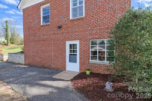 216 31st Ave NW, Hickory, NC 28601 - Photo 31