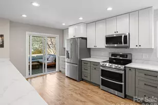 120 Deerlake Dr, Asheville, NC 28803 - Photo 11