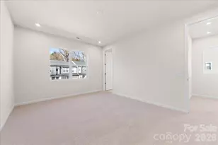 3045 Hutton Gdns Ln, Charlotte, NC 28269 - Photo 11