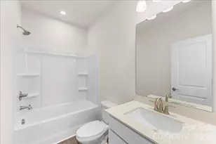 3045 Hutton Gdns Ln, Charlotte, NC 28269 - Photo 17