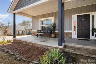 614 Downing Wy, Landrum, SC 29356 - Photo 3