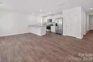 6109 Faron Wy, Charlotte, NC 28262 - Photo 3