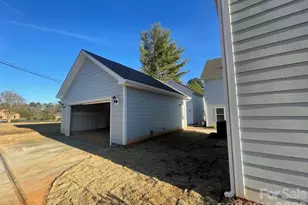 4009 Grommet Ct, Matthews, NC 28105 - Photo 3