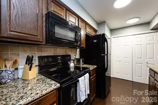 3929 Colony Crossing Dr, Charlotte, NC 28226 - Photo 13