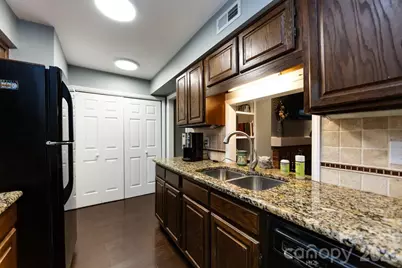 3929 Colony Crossing Drive, Charlotte, NC 28226 - Photo 15