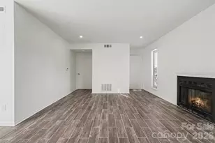 6148 Heath Ridge Ct, Charlotte, NC 28210 - Photo 5