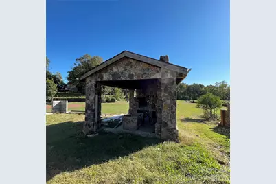 325 29th Avenue Drive NW #TR 1, Hickory, NC 28601 - Photo 9