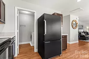 2802 Buckleigh Dr, Charlotte, NC 28215 - Photo 13