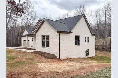 1322 Kensington Circle, Newton, NC 28658 - Photo 45