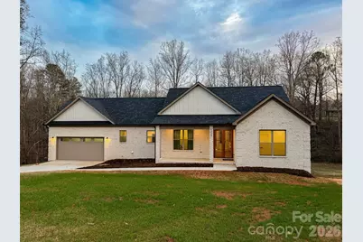 1322 Kensington Circle, Newton, NC 28658 - Photo 3