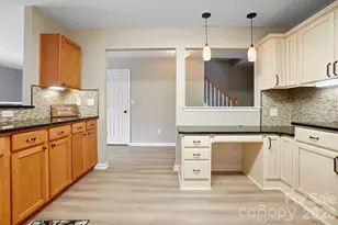 7531 Pilot Cove Ct, Denver, NC 28037 - Photo 9