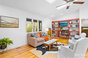 33 Ugedaliyvi Ct, Brevard, NC 28712 - Photo 7