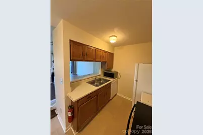 9611 Vinca Circle, Charlotte, NC 28213 - Photo 3