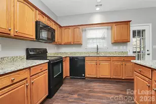 6939 Brachnell View Dr, Charlotte, NC 28269 - Photo 11