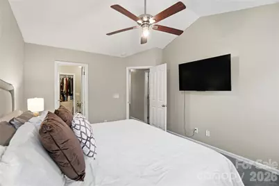 8729 Fox Chase Lane, Charlotte, NC 28269 - Photo 13