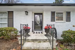 1636 Carolina Cir, Gastonia, NC 28054 - Photo 3