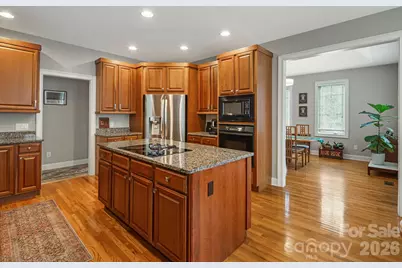 405 Mistletoe Trail, Hendersonville, NC 28791 - Photo 17