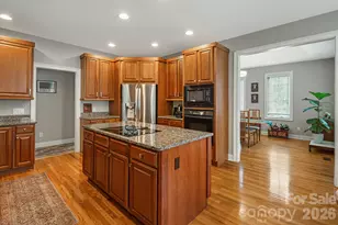 405 Mistletoe Trail, Hendersonville, NC 28791 - Photo 17