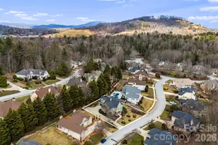 405 Mistletoe Trail, Hendersonville, NC 28791 - Photo 41