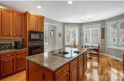 405 Mistletoe Trail, Hendersonville, NC 28791 - Photo 9