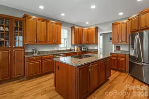 405 Mistletoe Trail, Hendersonville, NC 28791 - Photo 7