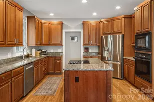 405 Mistletoe Trail, Hendersonville, NC 28791 - Photo 7