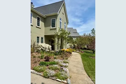 405 Mistletoe Trail, Hendersonville, NC 28791 - Photo 3