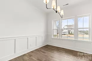 142 Fairfield Dr, Troutman, NC 28166 - Photo 5