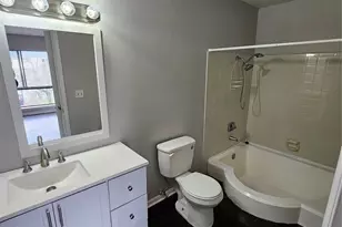 4811 Spring Lake Dr, Charlotte, NC 28212 - Photo 15