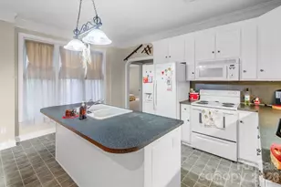 722 Canterbury Dr, Lancaster, SC 29720 - Photo 33