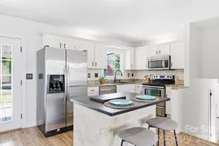 14 Lynwood Cir, Asheville, NC 28806 - Photo 11