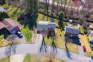 14 Lynwood Cir, Asheville, NC 28806 - Photo 33