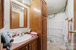 107 10th St NE, Hildebran, NC 28637 - Photo 13