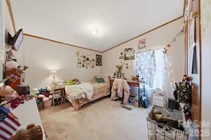 107 10th St NE, Hildebran, NC 28637 - Photo 11