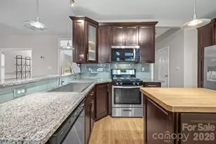 5536 Tullamore Ln, Charlotte, NC 28269 - Photo 17