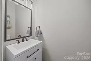 5536 Tullamore Ln, Charlotte, NC 28269 - Photo 21