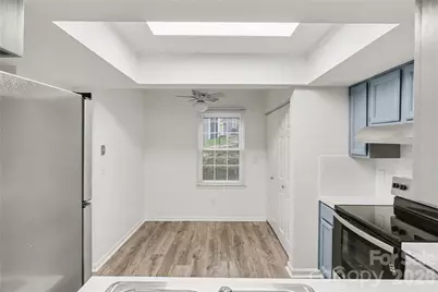 6540 Point Comfort Lane, Charlotte, NC 28226 - Photo 9