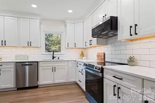 2429 Cassidy Dr, Davidson, NC 28036 - Photo 11