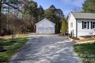 2429 Cassidy Dr, Davidson, NC 28036 - Photo 25