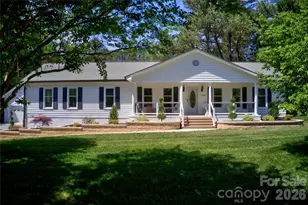 2429 Cassidy Dr, Davidson, NC 28036 - Photo 3