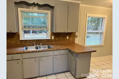 3003 Amity Garden Court, Charlotte, NC 28205 - Photo 3