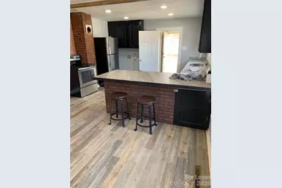 106 S Chapel Street, Landis, NC 28088 - Photo 3