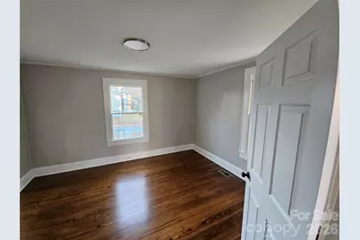 515 26th Street SW, Hickory, NC 28602 - Photo 7