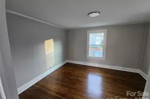 515 26th St SW, Hickory, NC 28602 - Photo 9